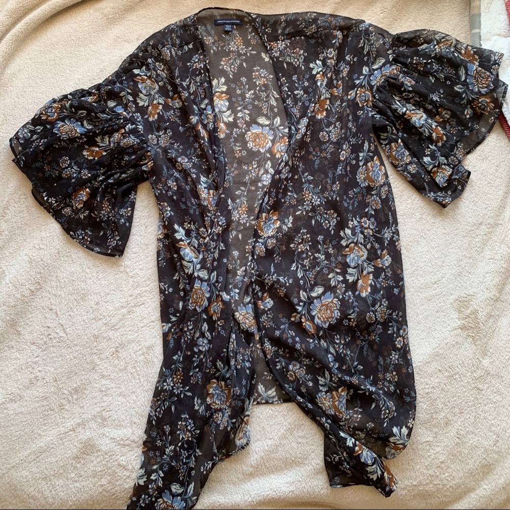 American Eagle: Floral Kimono